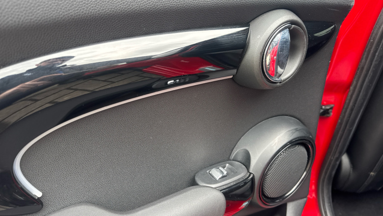 MINI Hatchback 1.5 Cooper Sport 5dr Petrol Hatchback